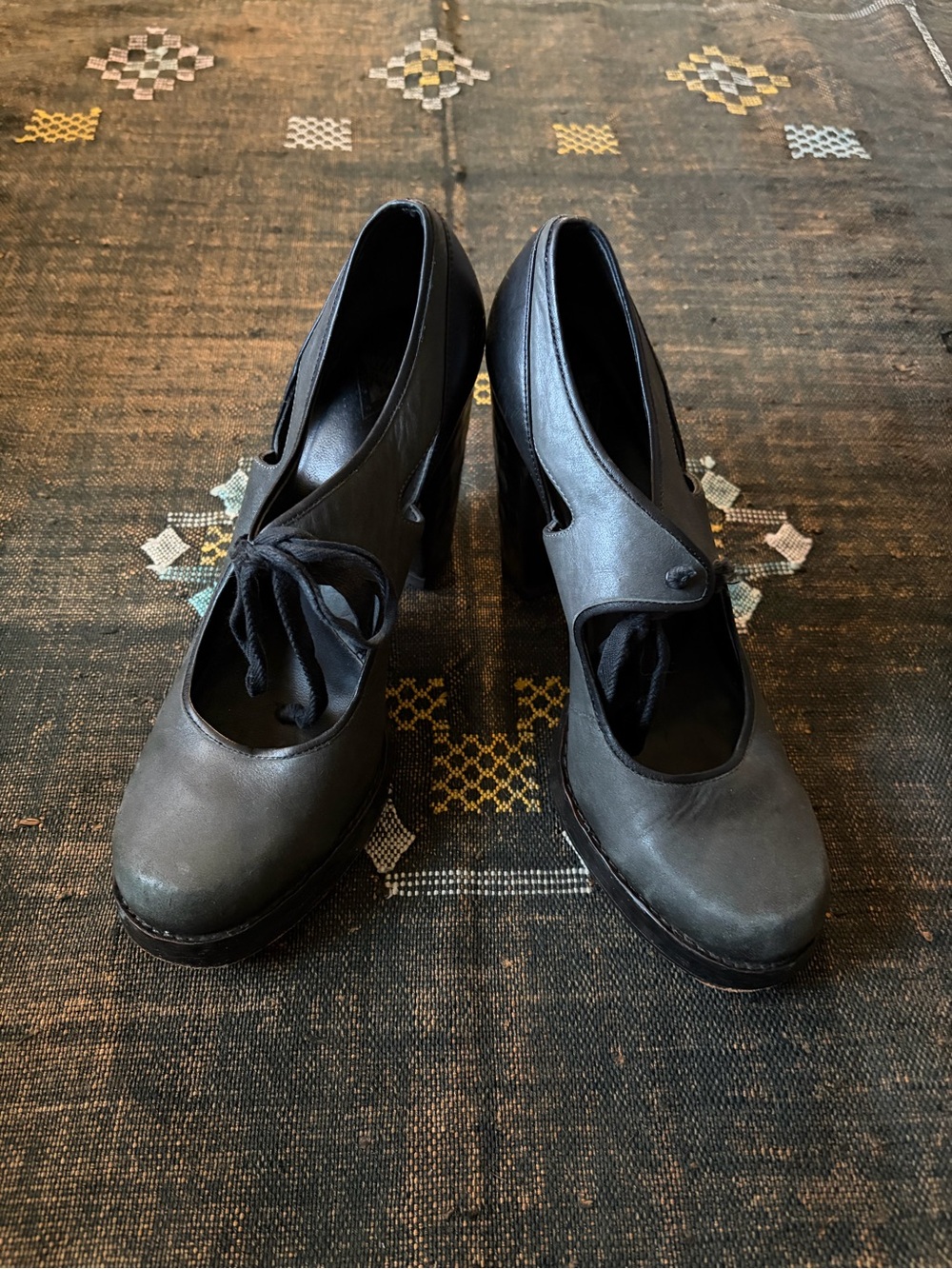 Pre-loved John Fluevog Grey and Black Mary Janes size 10